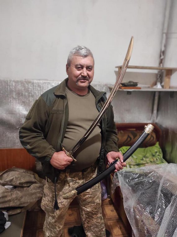 Мастер-сержант 51-летний Георгий Халиков из 93-й механизированной бригады погиб от артиллерийского обстрела в Донецкой области 26 октября