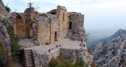 Замок Іларіона на Кіпрі. Тут святий прожив останні роки