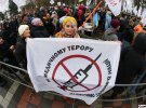 Антивакцинатори вважають, що кампанія з щеплення – це ніщо інше, як великий медичний експеримент над людьми
