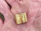 Найдена миниатюрная золотая Библия