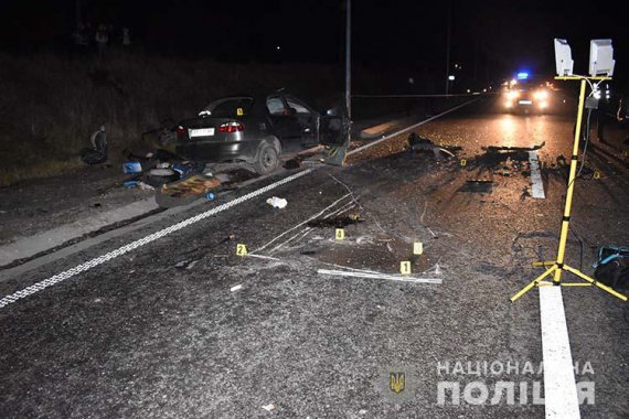 Под Тернополем пьяный водитель вызвал ужасное ДТП.  Супруги погибли, их сын - в больнице