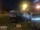 У Харкові п'яний поліцейський із Сумщини  за кермом   Mitsubishi Outlander  влаштував аварію