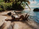 Блогерка Софія Стужук публікує гарячі фото з домініканського пляжу