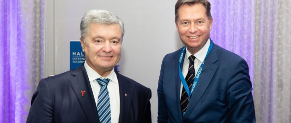 Петро Порошенко зустрівся з парламентським держсекретарем Бундестагу ФРН Стефаном Майєром. Фото: eurosolidarity.org