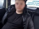 У Луцьку біля торгового центру авто в'їхало у натовп людей, які переходили дорогу на пішохідному переході.   В машині на момент аварії перебувало троє людей. Вони   - неповнолітні