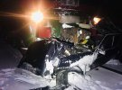 Неподалік Івано-Франківська пасажирський потяг протаранив легковий автомобіль. В результаті ДТП дві людини загинули
