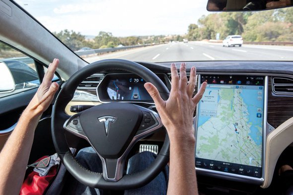 Tesla запропонує свій автопілот Full Self-Driving іншим виробникам авто, щоб уникнути величезних витрат на його розробку, – заявив генеральний директор компанії Ілон Маск під час заходу Tesla AI Day
