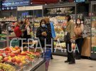 Первая леди Елена Зеленская приехала в супермаркет для съемок утреннего шоу на канале 1+1