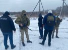 Порушників доставили до прикордонного підрозділу, склали адміністративні документи