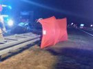 Автомобіль Audi, в якому перебувало двоє громадян України віком 39 і 43 роки, з невстановлених причин з’їхав з дороги