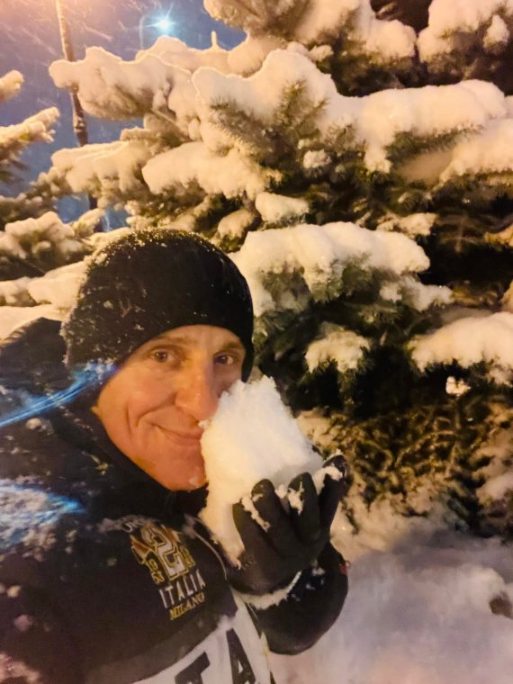 Колишній радник Авакова Зорян Шкіряк сфотографувався відразу, як випав сніг у Києві