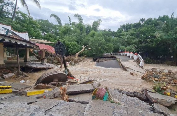 Последствия урагана "Нора" в Мексике, 29 августа