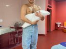 Телеведучий Сергій Притула 25 травня став багатодітним батьком. Його дружина Катерина подарувала коханому доньку Стефанію
