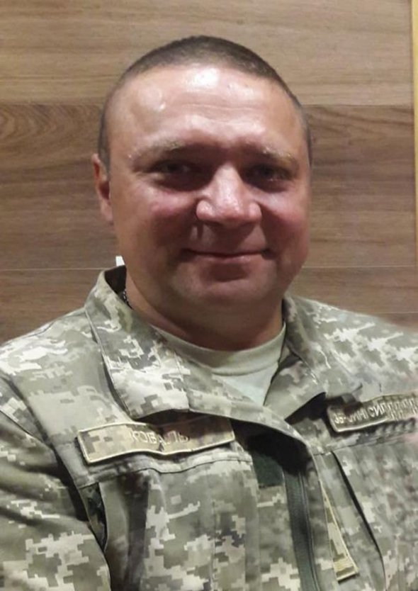 Сергей Коваль погиб в результате смертельных ранений, полученных при обстреле позиций ВСУ из минометов и стрелкового оружия
