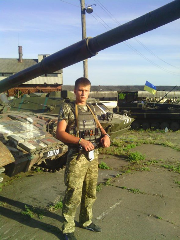 Ветеран морської піхоти 25-річний Андрій Коміренко з Дніпра внаслідок травми переніс декілька хірургічних утручань. На відновну урологію в португальській клініці потрібно €13 тис.