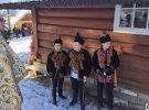 С 7 января в Криворовне начинают колядовать все - от пожилых людей до детей