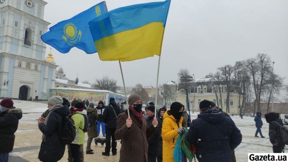Украинцы вышли на митинг против президента РФ Владимира Путина