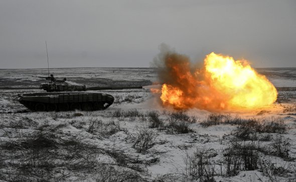 Военные учения русской армии возле Ростова, возле украинской границы, 12 января