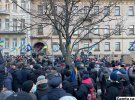 Тысячи людей митинговали сегодня под Офисом президента. Выражали протест против политики нынешнего главы государства Владимира Зеленского