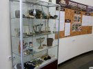 Експозиція сакральних предметів у хасидському центрі