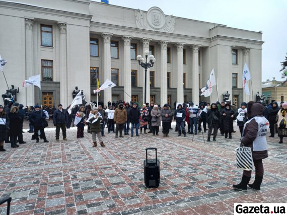 В ходе столкновений возле Верховной Рады Украины пострадали 18 полицейских и трое участников акции SaveФОП