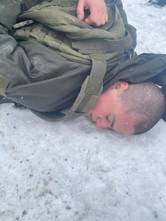 Под Днепром задержали солдата Артема Рябчука, убившего пятерых сослуживцев. Столько же – ранил