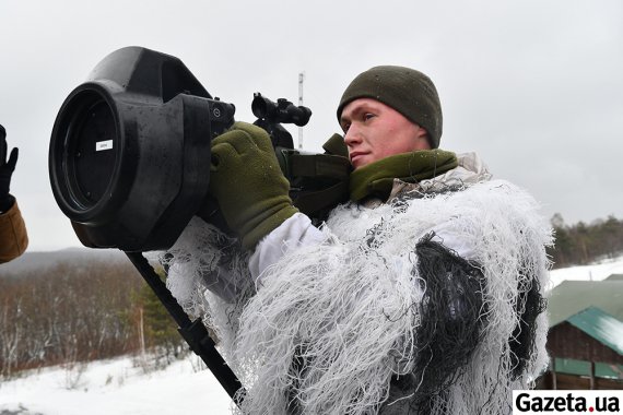 Випускники курсу операторів протитанкових ракетних комплексів NLAW провели стрільби