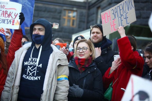 Також на акції була депутатка Інна Совсун