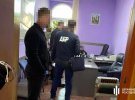 Слідчі Теруправління ДБР Мелітополя повідомили про підозру членам організованої групи, яка налагодили збут наркотиків великими партіями на території Запорізької області