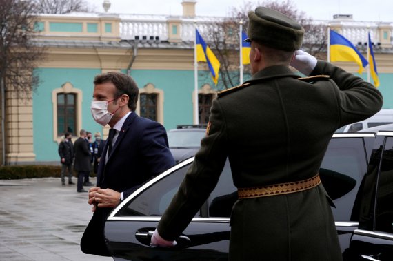 Это первый визит президента Франции в Украину через 24 года