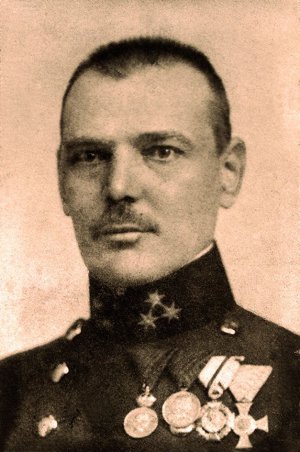 Ґустав Ціріц у австро-угорській армії дослужився до підполковника. 1919 року перейшов в Українську галицьку армію