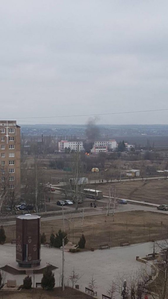 Наслідки обстрілу лікарні у Вугледарі