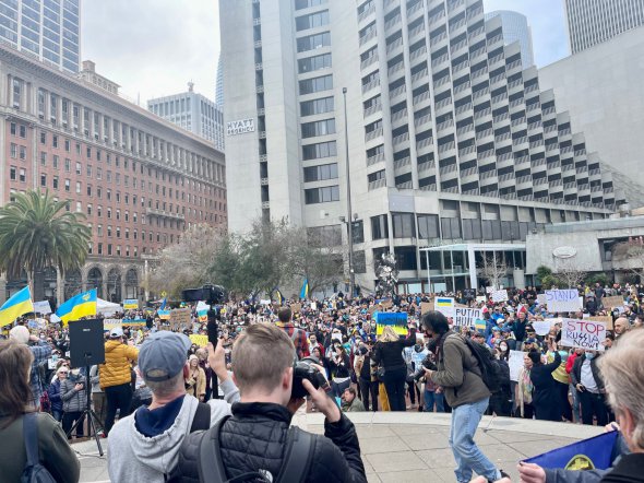 Акция за мир в Украине прошла в Сан-Франциско