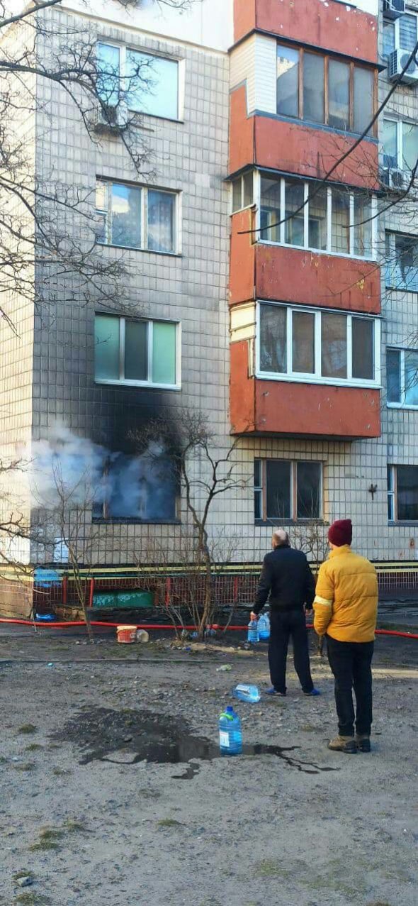 У Києві в будинок влучив снаряд