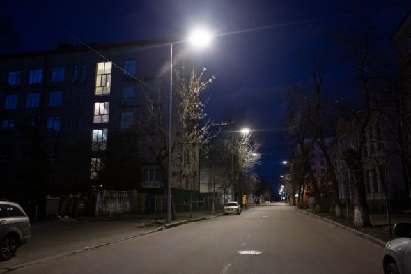 Пустые улицы Киева во время строгого комендантского часа 