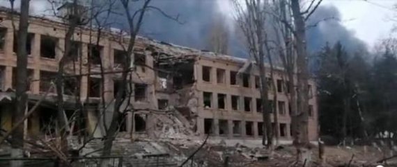Унаслідок обстрілів на території Київщини  зруйновано десятки навчальних закладів