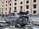 Розстріляна ракетами будівля харківської ОДА. Російська армія проводить килимові бомбардування другого за величиною міста України, йдучи на військові злочини 