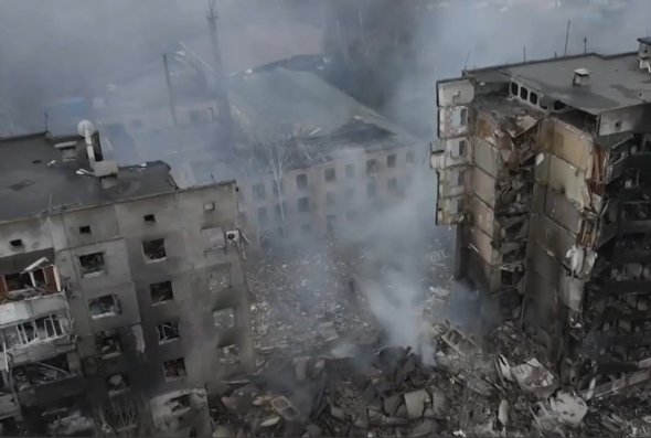Под завалами домов в Бородянке могут находиться около 100 человек