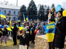 В окупованому селищі Нова Каховка на Херсонщині проходить антиросійський мітинг
