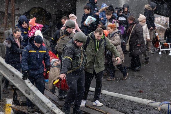 Евакуація людей з Ірпіня 