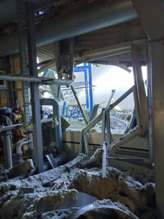 Последствия обстрела завода Coca-Cola российскими военными