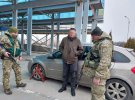 На границе обнаружили бейби-бокс со взрослым мужчиной 