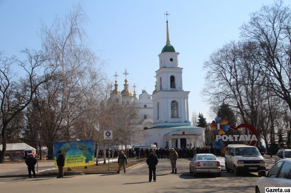 У Полтаві попрощалися із загиблими героями - українськими військовими