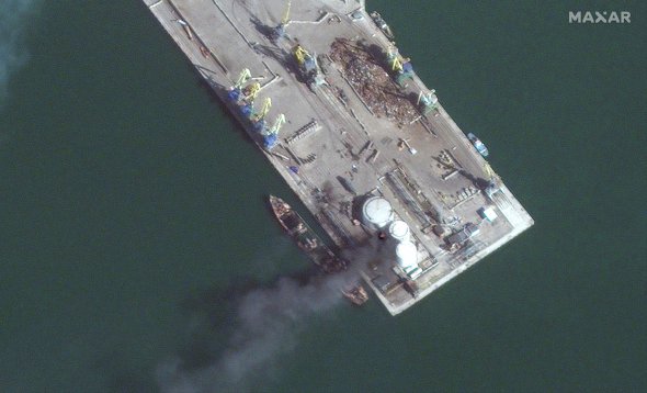 Спутниковые снимки уничтоженного русского корабля