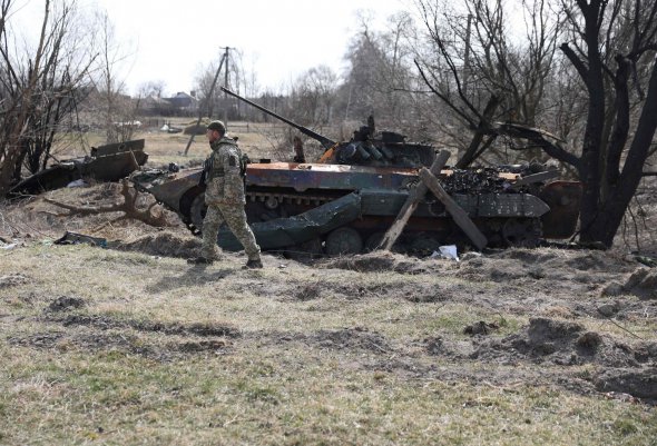 Знищена російська техніка на північ від Києва