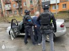 ГБР в Хмельницком задержало трех военных, которые переправляли мужчин призывного возраста за границу