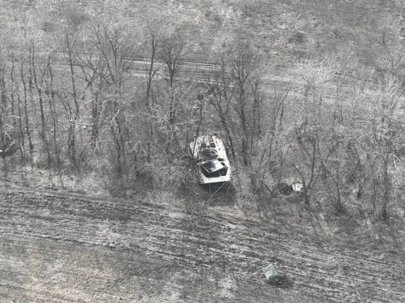 В 57-й мотопехотной бригаде им. кошевого атамана Костя Гордиенко показали в фото, как уничтожают технику врага