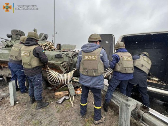 На Київщині продовжуються розмінування