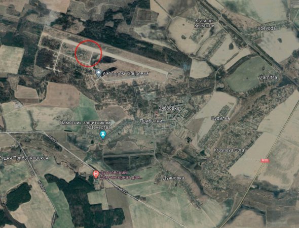 На спутниковой карте отметили, что ракету в сторону Украины выпустили с территории Зябровского аэродрома Белоруссии 
