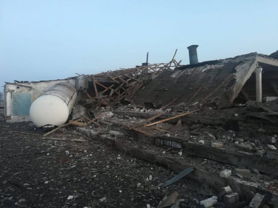 Окупанти обстріляли Дніпропетровщину.  У результаті вщент зруйнована птахофабрика. Фото: t.me/dnipropetrovskaODA
